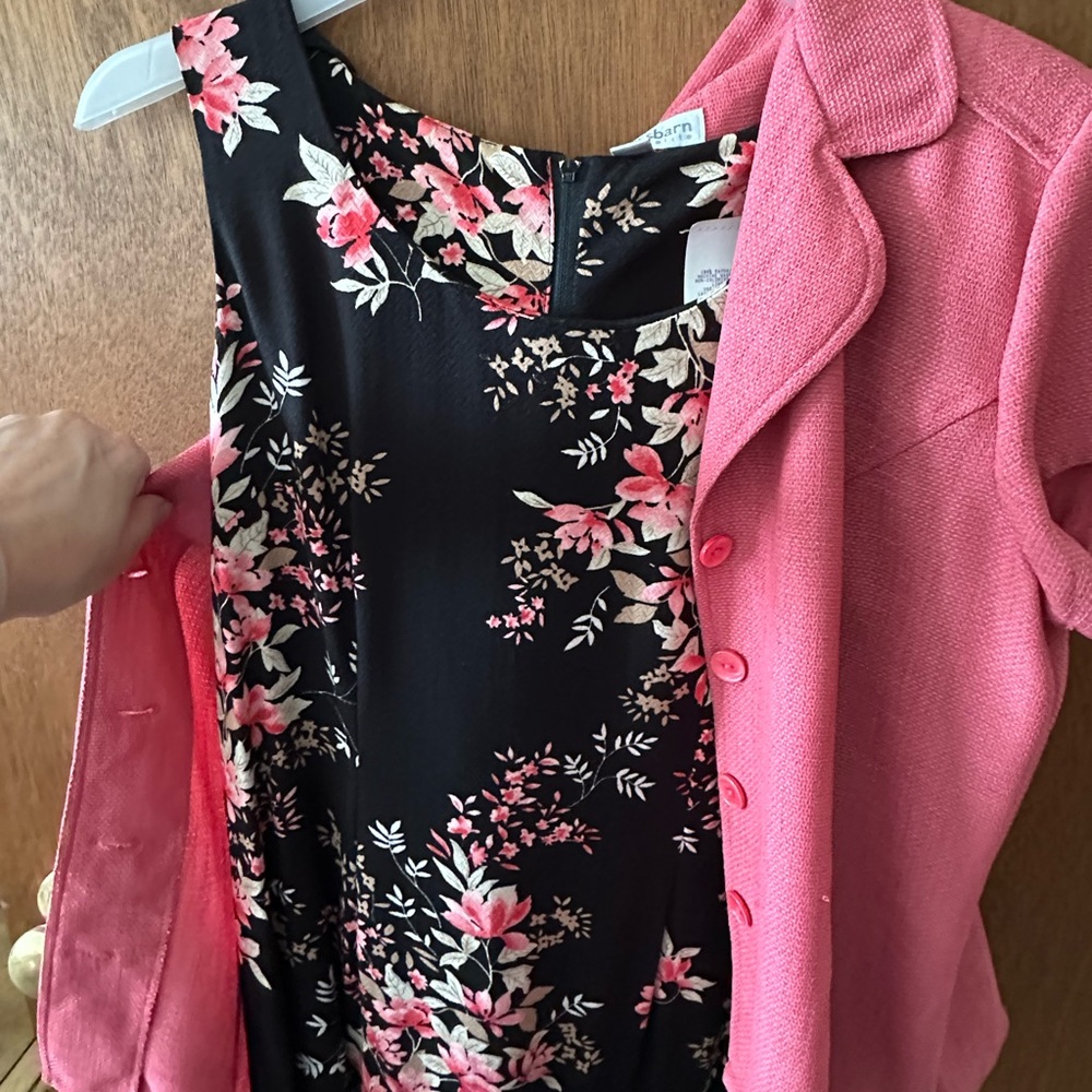 Cute summer dress.
